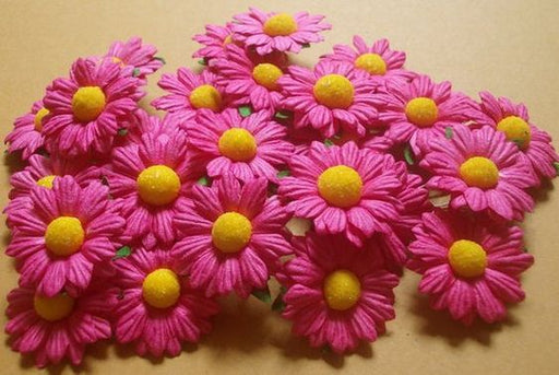 25 Paper Flowers Fuchsia Paper Daisy