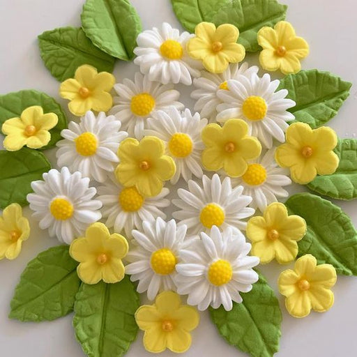 BUTTERCUP DAISIES edible sugar flowers cake decorations cupcake toppers