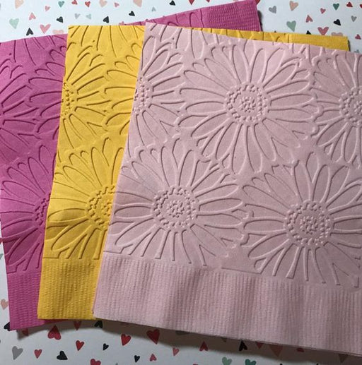Daisy Napkin ~ Embossed Paper Napkin