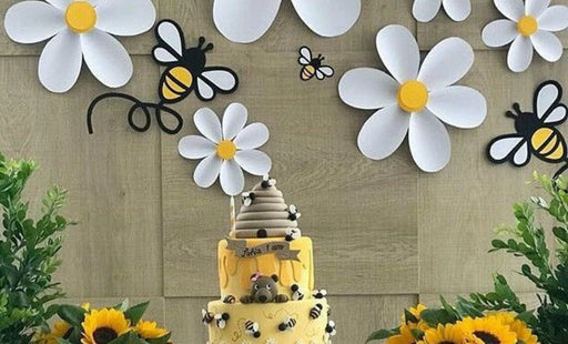 WORKING URL Large Paper Flowers with bumble bees